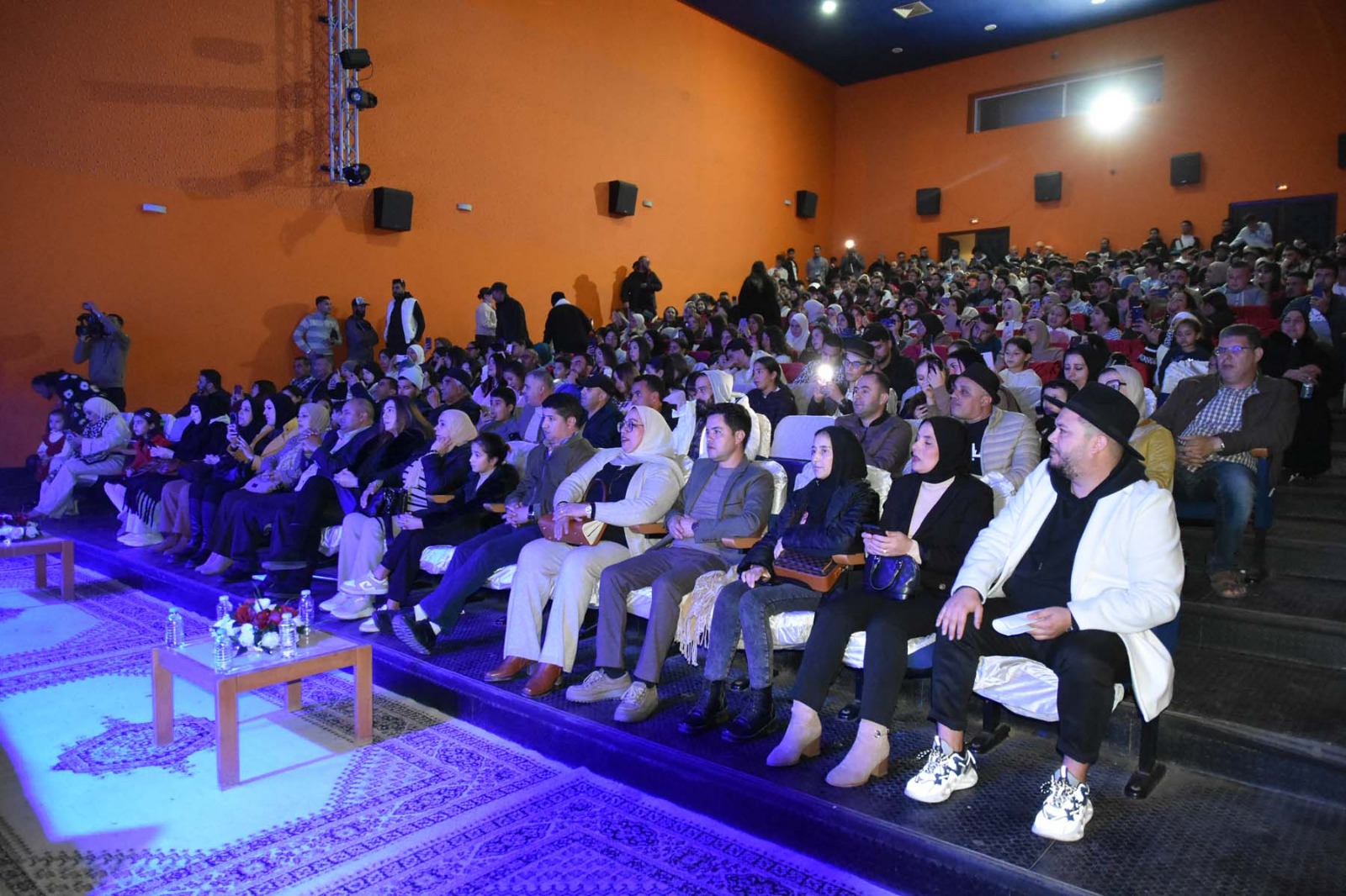الحسيمة..مهرجان “منارة المتوسط للشباب” يختتم فعالياته بنجاح باهر وسهرة ريفية أطربت الجمهور