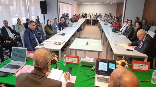 الوكيل العام بمراكش  يترأس دورة تكوينية لفائدة قضاة النيابة العامة وضباط الشرطة القضائية حول “حماية النساء والفتيات ضحايا الاتجار بالبشر”