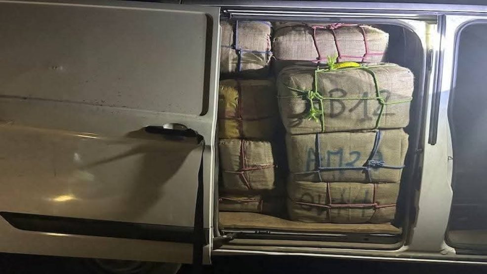 تطوان .. الدرك الملكي يوقف سيارة محملة بأطنان من“الحشيش”