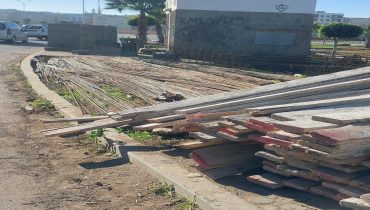 مطالب بضبط وضعية احتلال الملك العمومي وانتشار مواد البناء بحد السوالم