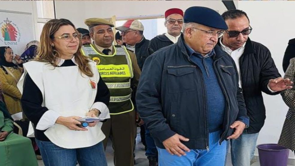 عامل الخميسات يتفقد حملة طبية إستهدفت المئات من المواطنين بدار الطالبة عين الجوهرة