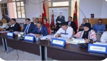 المجلس الجماعي للخميسات يصادق على تعديل ميزانية 2026 في دورة استثنائية