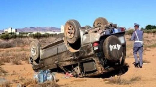وفاة شخص وإصابة آخر في انقلاب سيارة إماراتية بمنطقة زاكورة جنوب المغرب