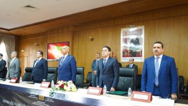 الداخلة ..المنتدى الجهوي بحضور عامل اوسرد وكاتب الدولة المكلف بالتجارة الخارجية
