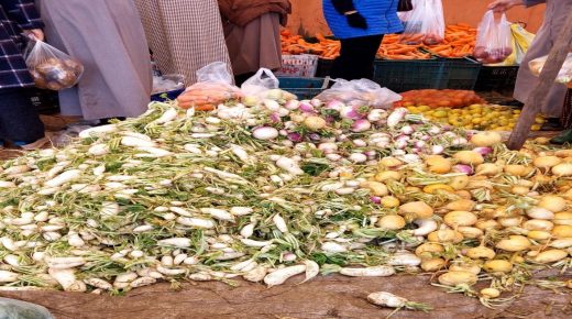 غلاء الاسعار بالجديدة..مطر الخير لا يطفئ نار المعيشة !
