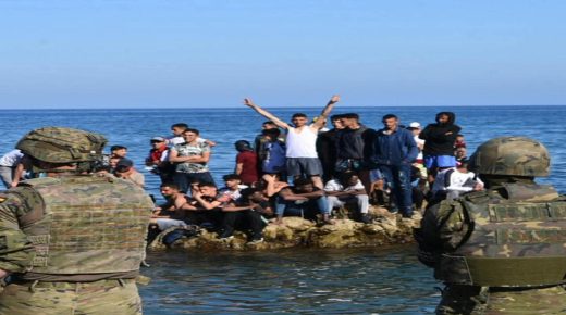 الحكومة الإسبانية تعلن خطة لتسوية أوضاع 500 ألف مهاجر غير شرعي