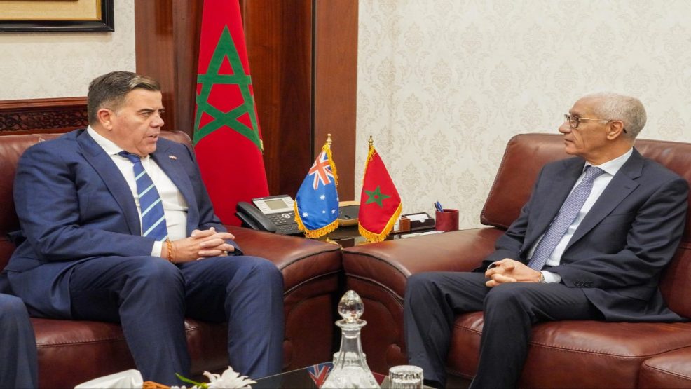 تعزيز التعاون البرلماني والإشادة بالتجربة المغربية.. محور مباحثات رئيس مجلس النواب ونظيره الأسترالي