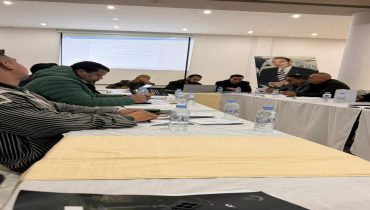 فيدرالية جمعيات المحامين الشباب تهاجم تصريحات وزير العدل وتحذّر من المساس بحق الدفاع