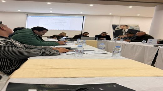 فيدرالية جمعيات المحامين الشباب تهاجم تصريحات وزير العدل وتحذّر من المساس بحق الدفاع