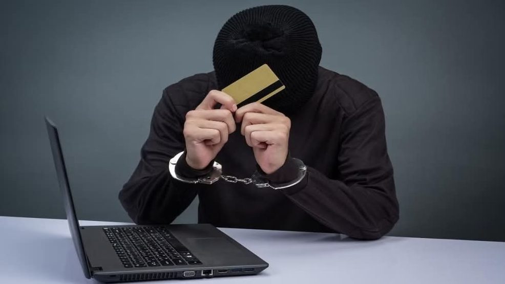 القصة الكاملة لسقوط عصابة استغلت حاجة الشباب المغربي لفرصة شغل لتجني الملايين من مئات الضحايا