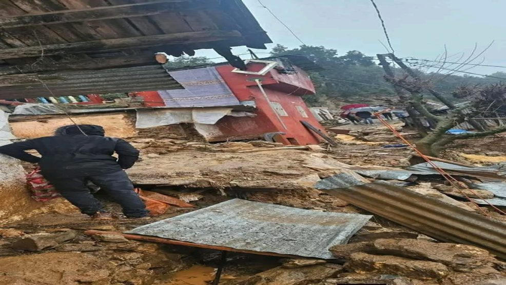انجراف للتربة يضر منزلين بدوار بني يخلف بإقليم الحسيمة