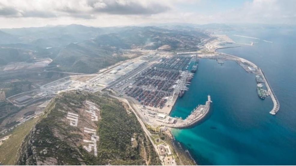 طنجة المتوسط يعزز موقعه كأكبر قطب مينائي بالمغرب