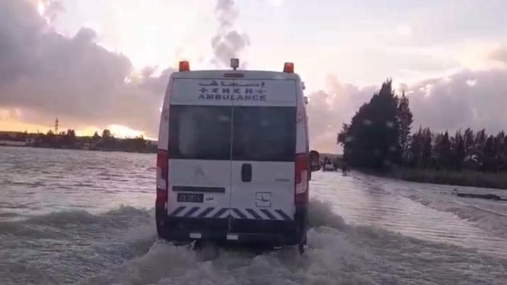 وجع الحقيقة // حكاية سيارة الإسعاف وسط دروب الفيضان.. وطنية تنقذ الأرواح و تنشد نقلا صحيا منصفا