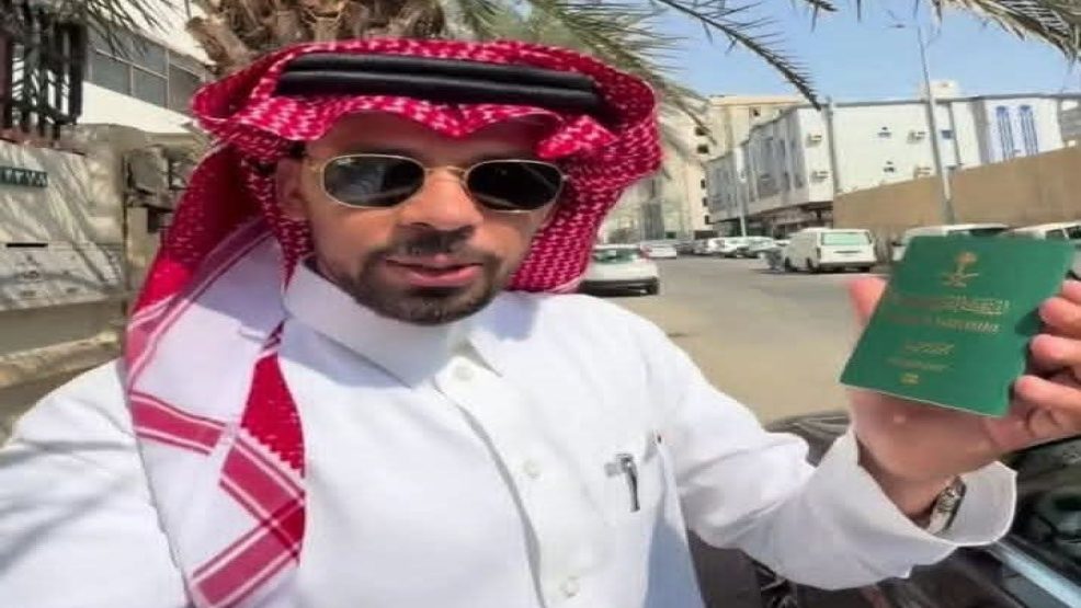 قصة انتقام المغاربة من مؤثر سعودي استفزهم ، هكذا فقد العريان ملايين المتابعين بعد إعلانه زيارة الجزائر