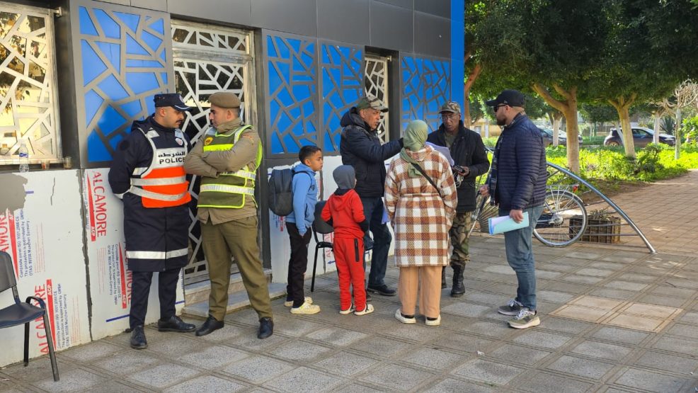 سيدي سليمان.. انطلاق عملية الترحيل التدريجي للمتضررين من الفيضانات نحو مساكنهم