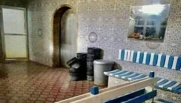 الحمامات التقليدية .. فضاء للنظافة والدفء أم جدل حول الاستعمال؟