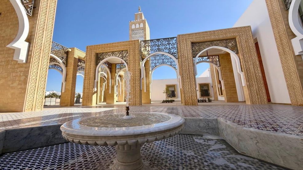 اكادير .. مسجد محمد السادس بحي السلام يفتح أبوابه كمعلمة دينية جديدة