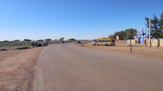 هيئات مدنية بسيدي شيكر تراسل الجماعة والتعليم عبر البوابة الوطنية للشكايات بسبب خطورة الطريق أمام مؤسستين تعليميتين