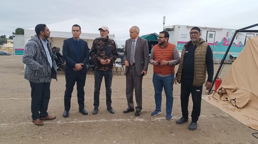 المدير الإقليمي لوزارة التربية الوطنية والتعليم الأولي والرياضة بسيدي قاسم يعطي انطلاقة حملة التشخيص والاستشارة الطبية لفائدة الأطر الإدارية والتربوية