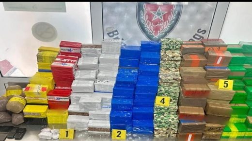 امن اكادير يطيح بشخصين متورطين بحيازة والاتجار في المخدرات