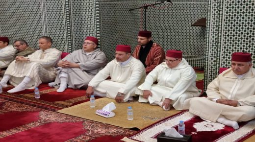 أجواء روحانية مهيبة بمسجد الحسن الأول خلال إحياء ليلة القدر بمدينة الخميسات