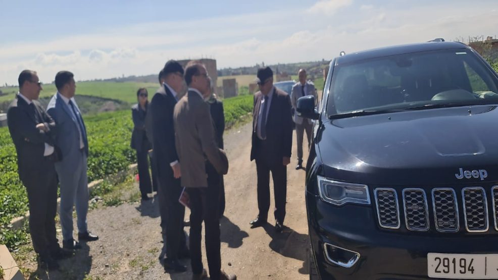 في زيارة تفقدية عامل الخميسات يضع اللمسات الأخيرة لإنهاء ملف السكن غير اللائق