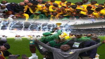 منتخب السنغال يتحدى قرارات كاف ويحتفل بكأس أمم أفريقيا