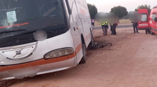 مصرع شاب في حادثة سير مميتة باليوسفية بعد اصطدام حافلة بدراجة هوائية