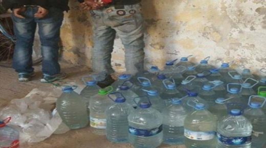 وادي زم..حملة أمنية تُطيح بمروّجي “ماء الحياة” وتحجز كميات مهمة من الماحيا