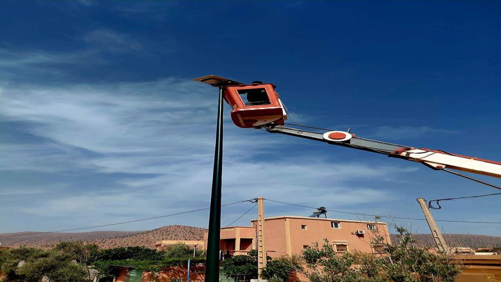 تفاعلاً مع مقالنا السابق: جماعة تهالة تشرع في تركيب مصابيح الإنارة العمومية بحي أيت لعرايك والطريق 104