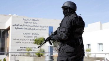 الداخلة .. توقيف عنصر متطرف موالي لما يسمى بتنظيم “الدولة الإسلامية” الإرهابي
