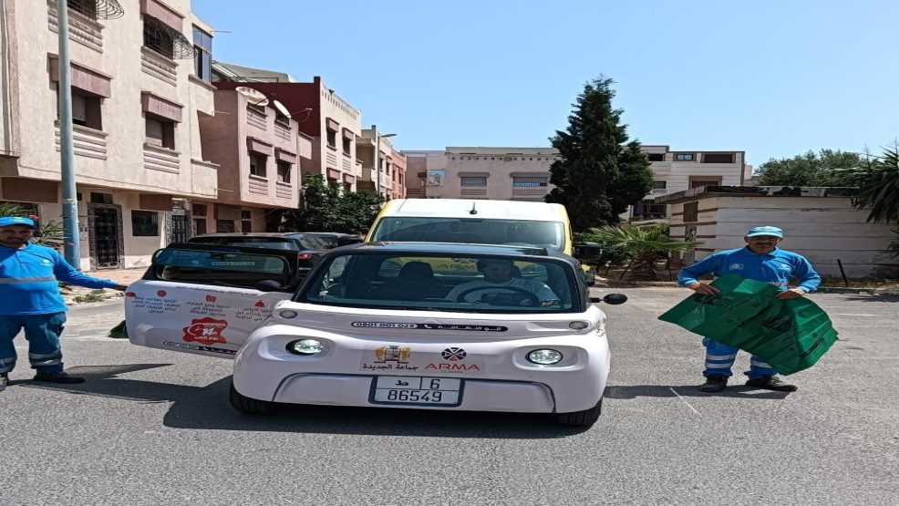 الجديدة..شركة تدبير النظافة في حملة واسعة للتحسيس وتوزيع الاكياس للنفايات