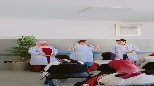 أطر الصحة بإيغود يؤطرون تلاميذ مؤسسة تعليمية في حملة تحسيسية حول الوقاية من لسعات العقارب