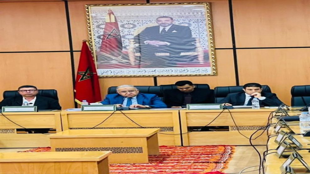 عامل إقليم الخميسات يترأس اجتماع اللجنة الإقليمية للوقاية ومكافحة الحرائق ويؤكد على رفع درجة اليقظة لحماية الثروة