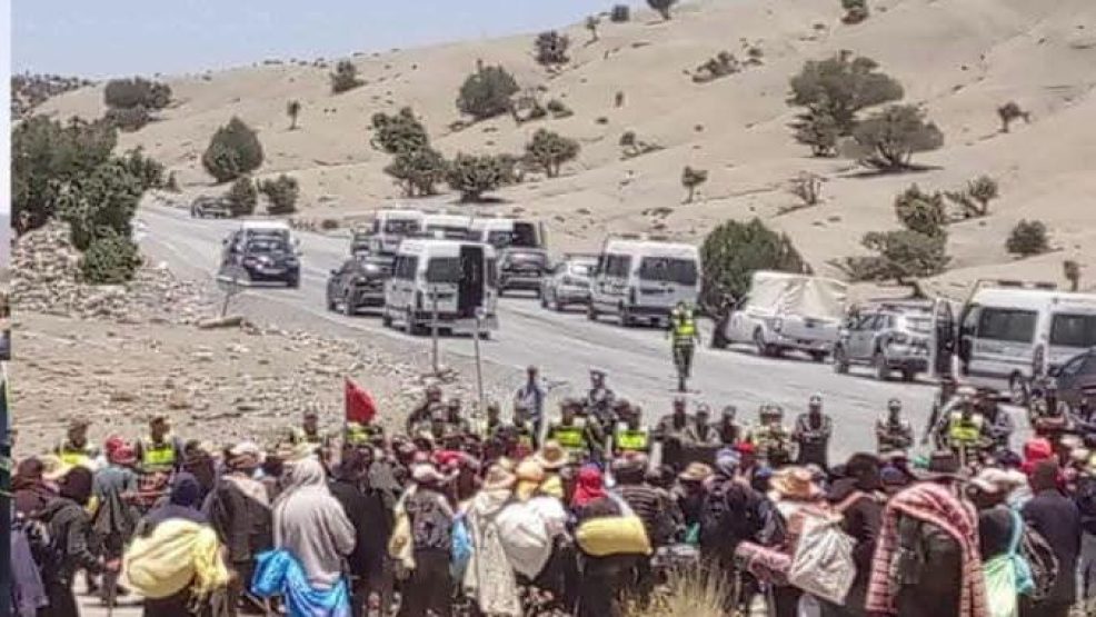 الحوار ينتصر في ميدلت واتفاق يطوي صفحة التوتر بين السلطات وساكنة أنمزي وأكديم