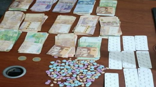 الدرك الملكي بخميس متوح يوقف تاجر مخدرات مبحوث عنه بـ 18 مذكرة بحث