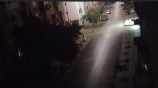 ويسلان مكناس.. شارع بالعمارات بدون إنارة عمومية