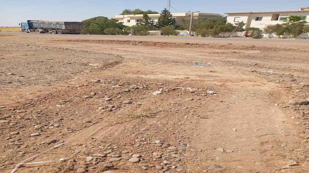 بعد مطالب الساكنة.. السلطة المحلية بسيدي شيكر تشرف على إزالة الأزبال من مدخل المركز وحملة مرتقبة لتنظيف النقط السوداء والسوق الأسبوعي