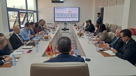 والي جهة سوس ماسة يترأس اجتماع اللجنة التقنية لتتبع برنامج دعم المقاولات السياحية الصغرى والمتوسطة والصغيرة جدا