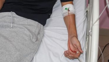 ورزازات .. إنقاذ شاب من مضاعفات لدغة أفعى بعد تدخل طبي سريع