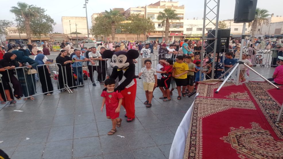 الحسيمة.. عروض بهلوانية وأنشطة ترفيهية للأطفال في ثالث أيام المهرجان الصيفي