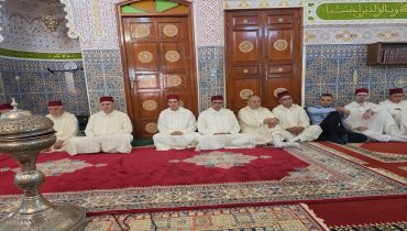 عامل إقليم سيدي سليمان يترأس مراسيم إحياء ليلة المولد بمسجد النجاة