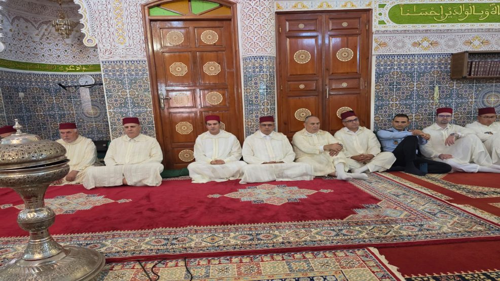 عامل إقليم سيدي سليمان يترأس مراسيم إحياء ليلة المولد بمسجد النجاة