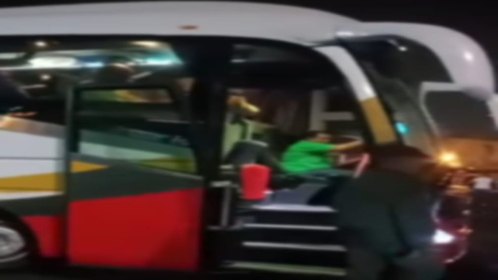 الدرك الملكي يحجز 50 غراماً من مخدر الكوكايين داخل حافلة لنقل المسافرين بسد قضائي بنواحي الحسيمة