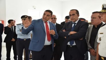 عامل الحسيمة في زيارة تفقدية لكلية العلوم القانونية والسياسية