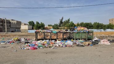 حاويات مملوءة عن آخرها بالنفايات وسط وضواحي سيدي سليمان