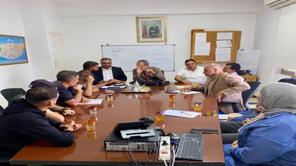 المحمدية..فعاليات سياسية ومدنية بالفتح 1 بني يخلف تطرح ملفات الساكنة على مدير الشركة الجهوية متعددة الخدمات