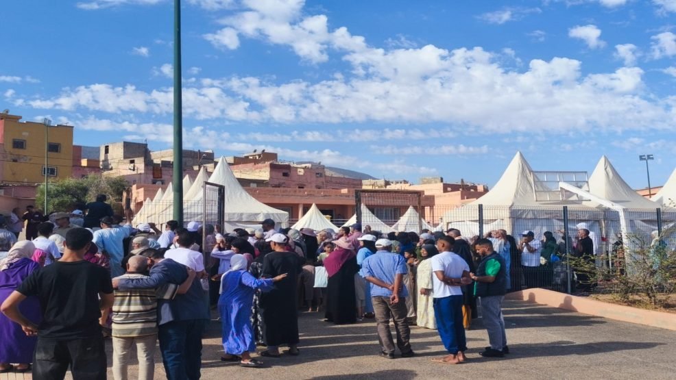 أزيلال _ أفورار.. إقبال كبير على القافلة الطبية المنظمة من طرف جمعية الرحمة للخدمات الصحية