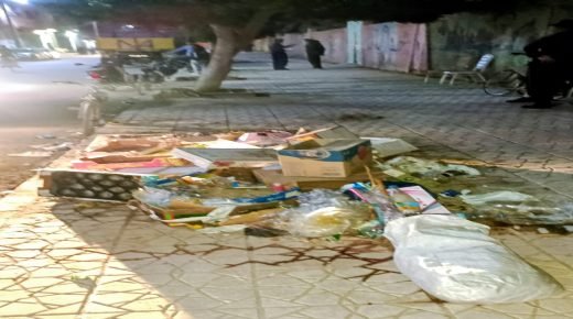 إقليم الرشيدية مدينة أرفود: الأزبال تتراكم والبالوعات المهترئة تهدد سلامة المواطنين، وخاصة الأطفال!